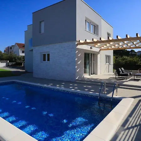 House Heated Pool Kreso Brodarica (Sibenik-Knin)