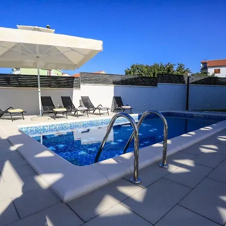 House Kreso Hébergement de vacances